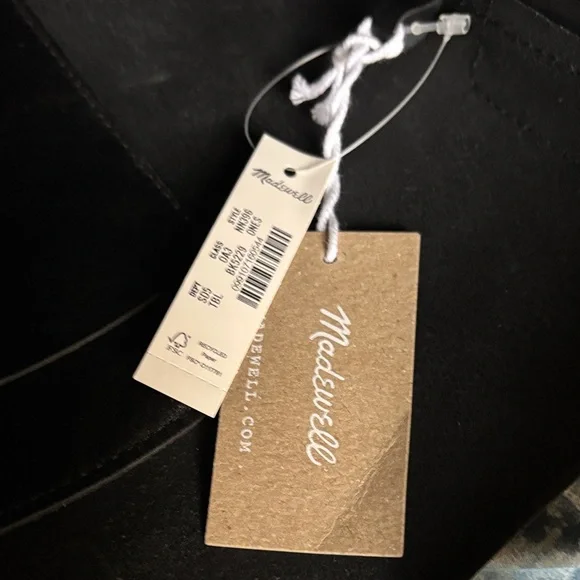 Madewell Essential Bucket Tote - Picture 2 of 7